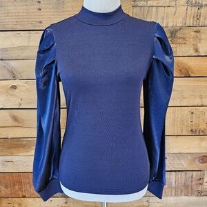 Kara and Kate navy blue ribbed knit top with puffed shoulder satin sleeve Size L